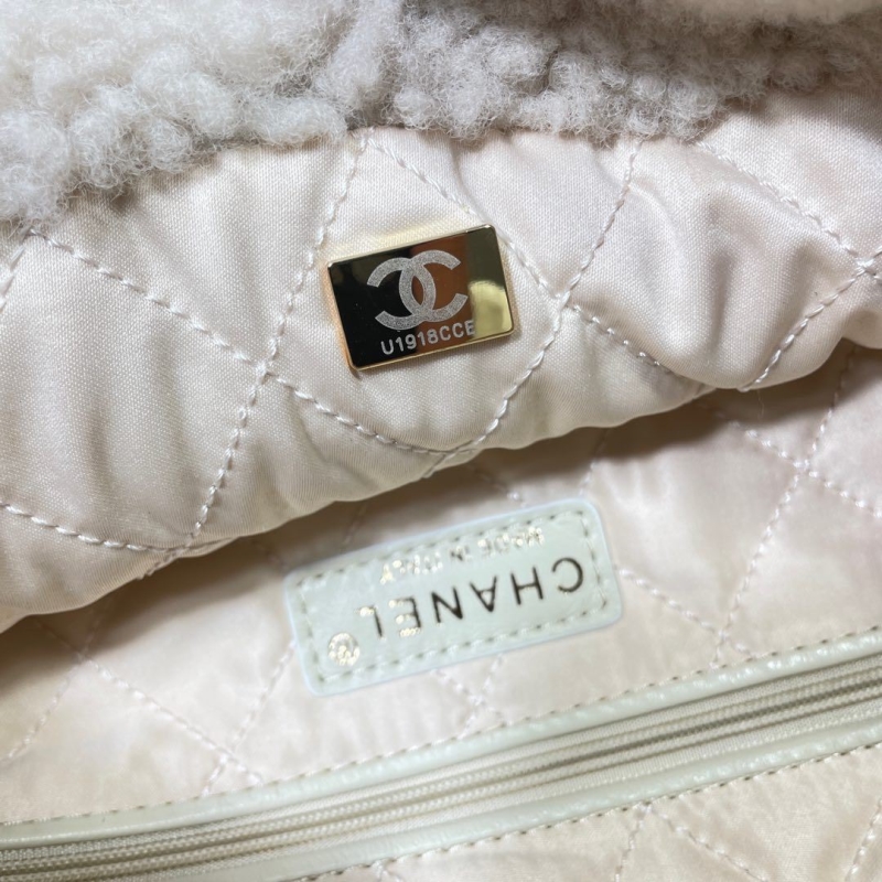 Ch**el hobo 22 bags